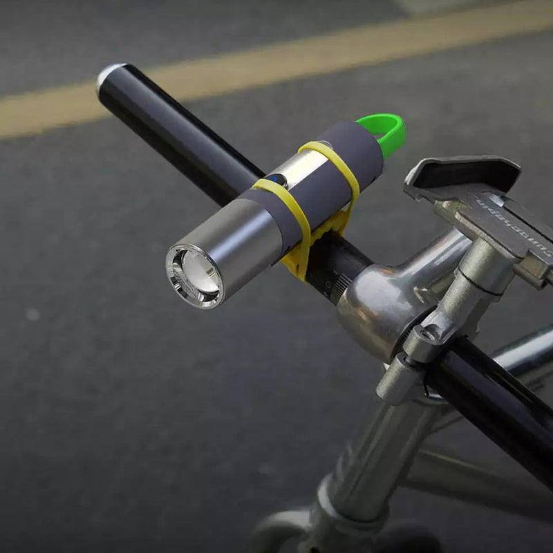 Lanterna Portátil para Bike em LED Carregamento USB a Prova D'agual